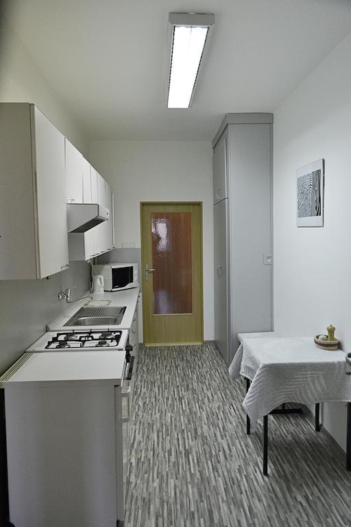 Apartman Namesti Hostinne Pokój zdjęcie