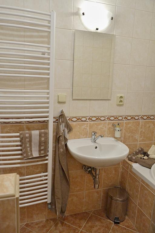 Apartman Namesti Hostinne Pokój zdjęcie
